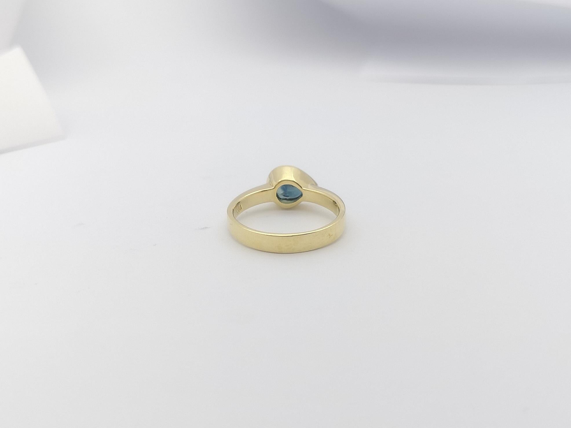 Blue Sapphire Ring Set in 18 Karat Gold Settings For Sale 7