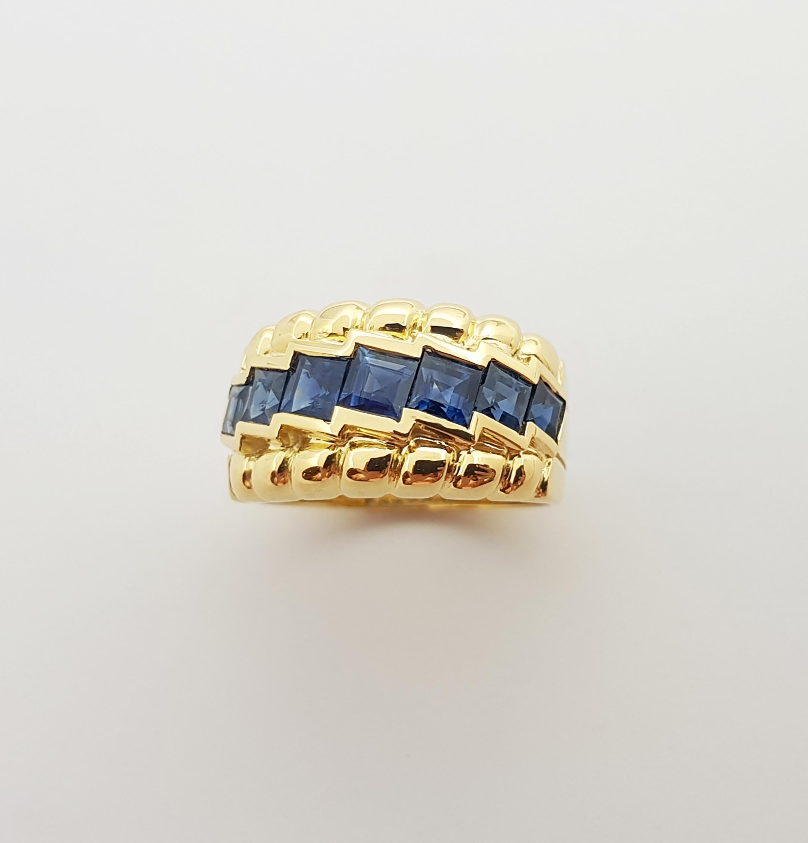 Blue Sapphire Ring Set in 18 Karat Gold Settings For Sale 9