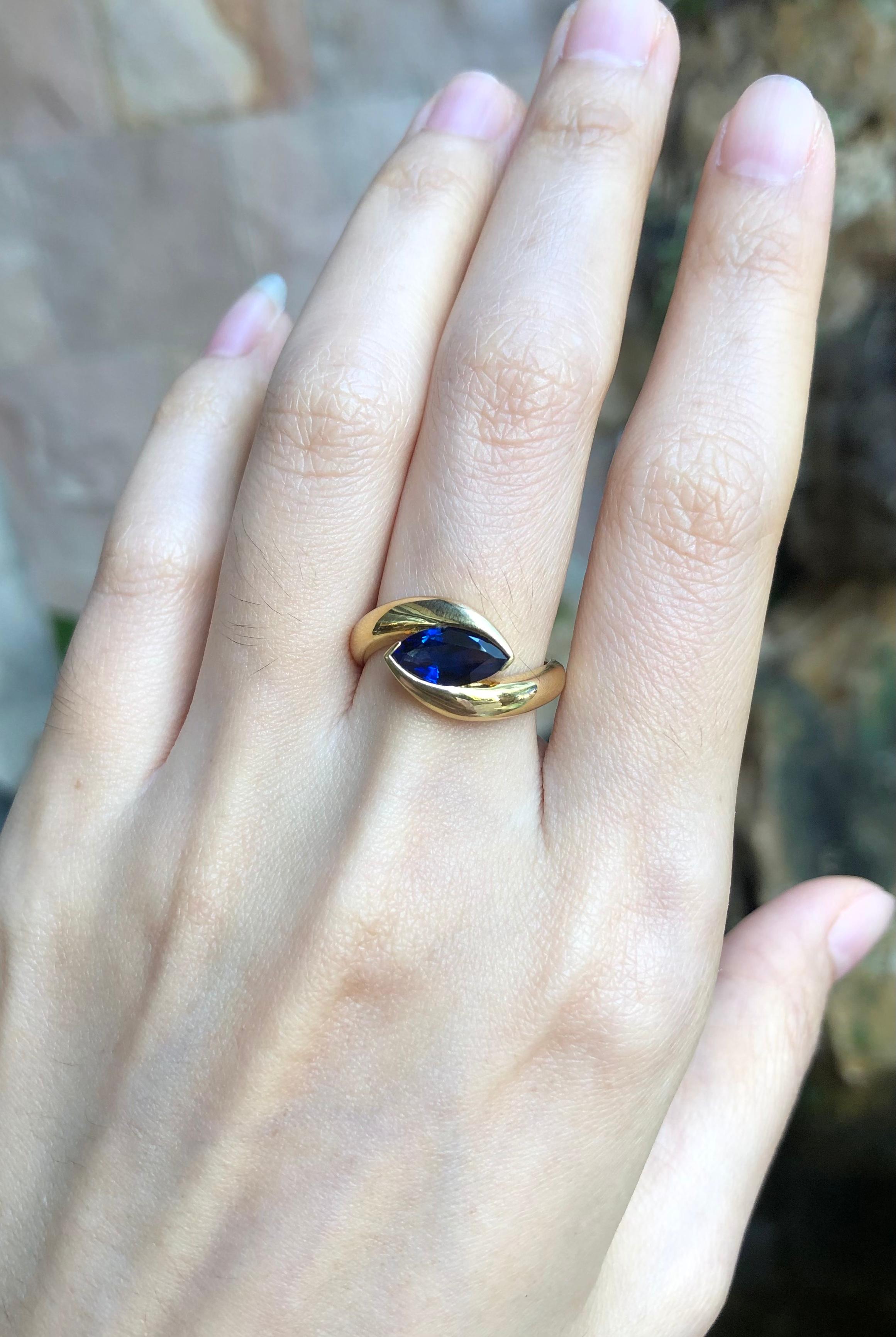 Blue Sapphire 1.23 carats Ring set in 18 Karat Gold Settings

Width:  1.1 cm 
Length: 1.0 cm
Ring Size: 54
Total Weight: 6.2 grams

