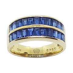 Ring mit blauem Saphir in 18 Karat Goldfassungen gefasst