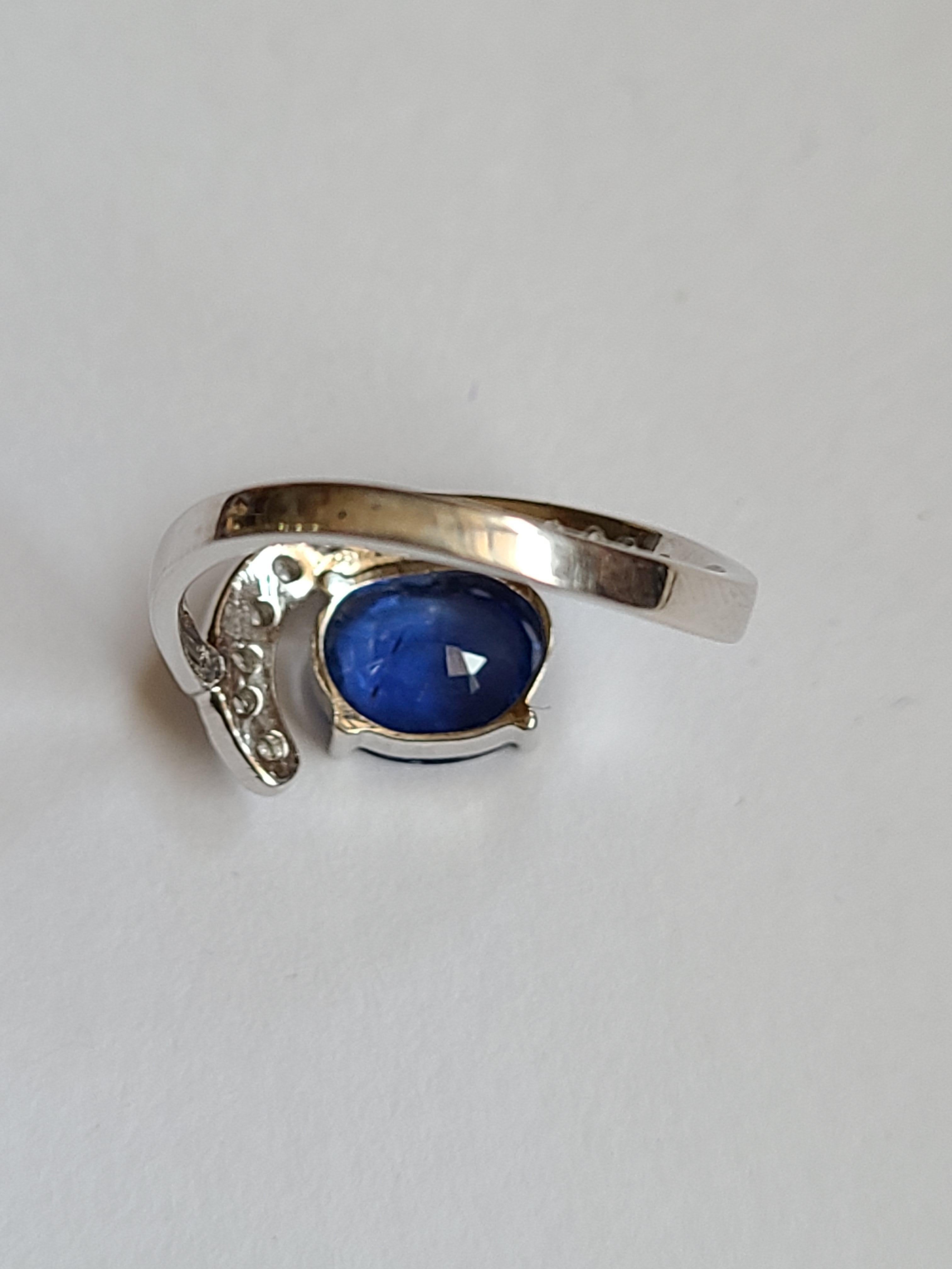 what does blue sapphire symbolize