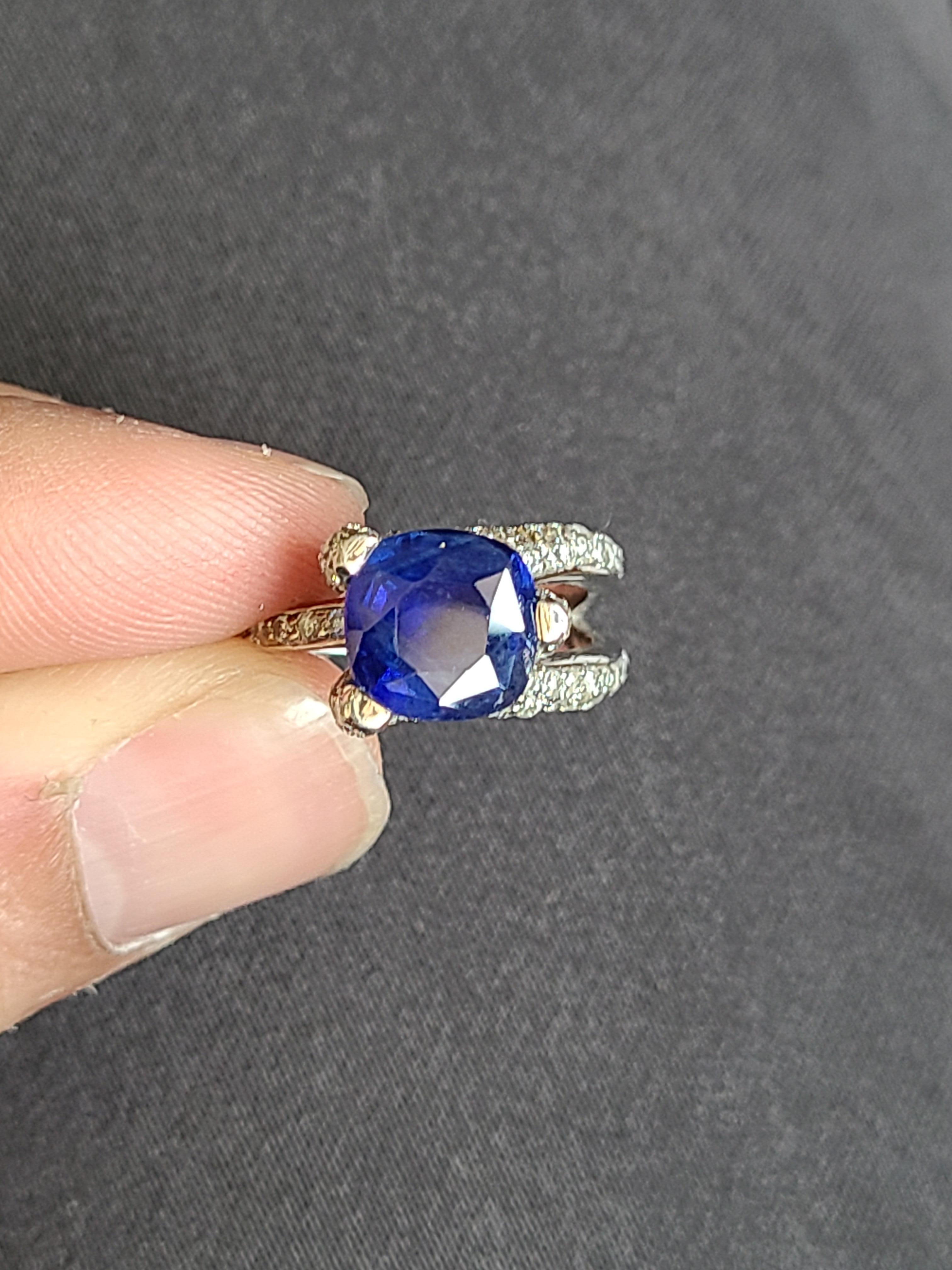Blue Sapphire Ring Set in 18 Karat Gold with Diamonds 4