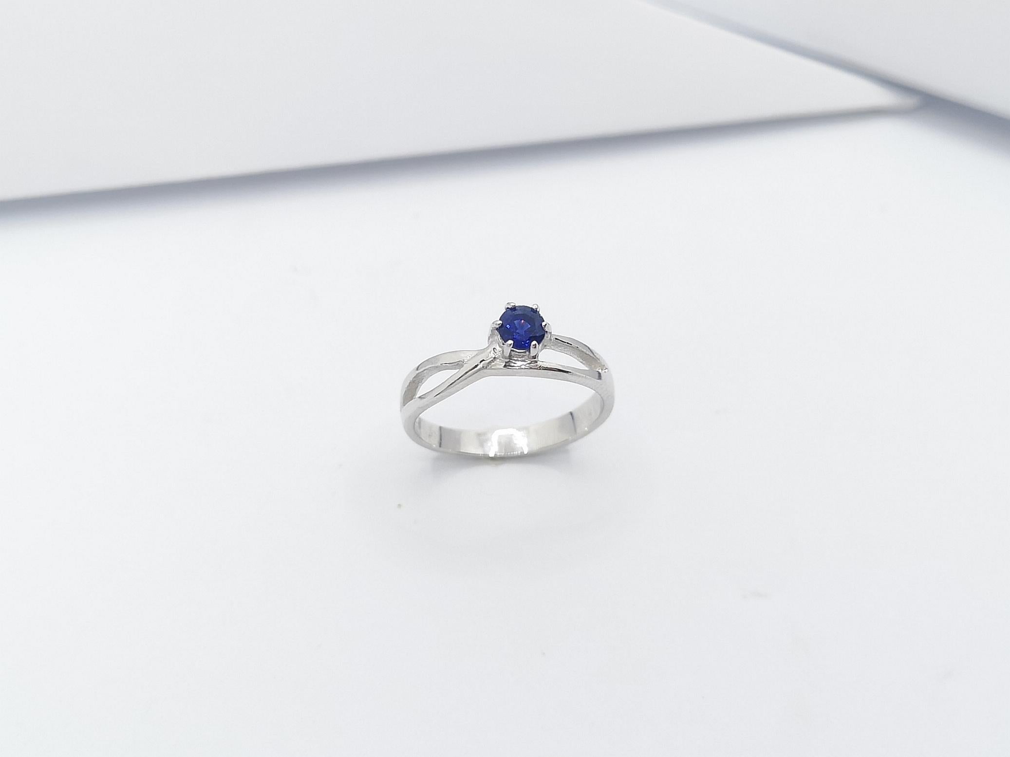 Blue Sapphire Ring set in 18 Karat White Gold Settings For Sale 8