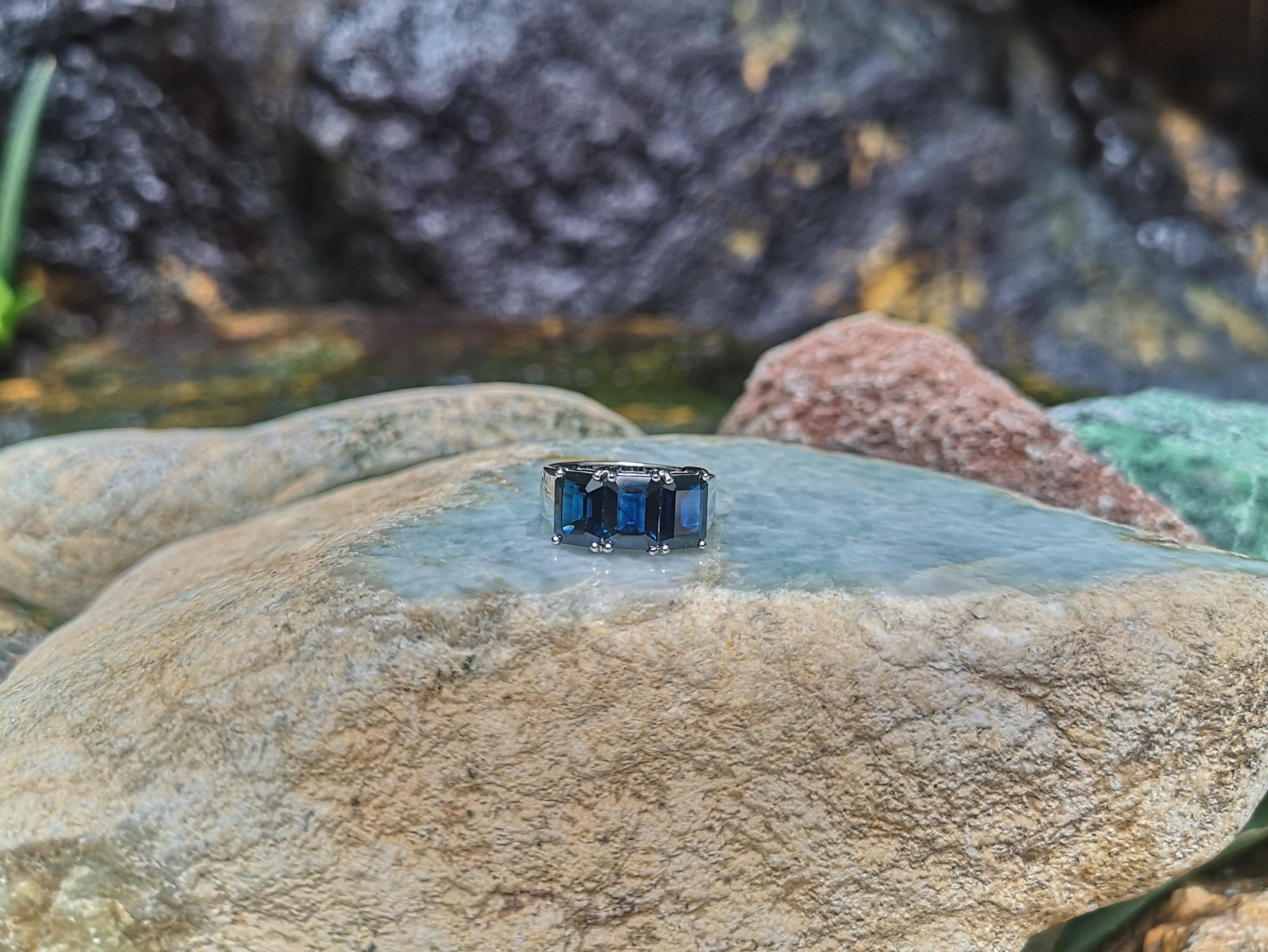 Blue Sapphire Ring Set in 18 Karat White Gold Settings 1