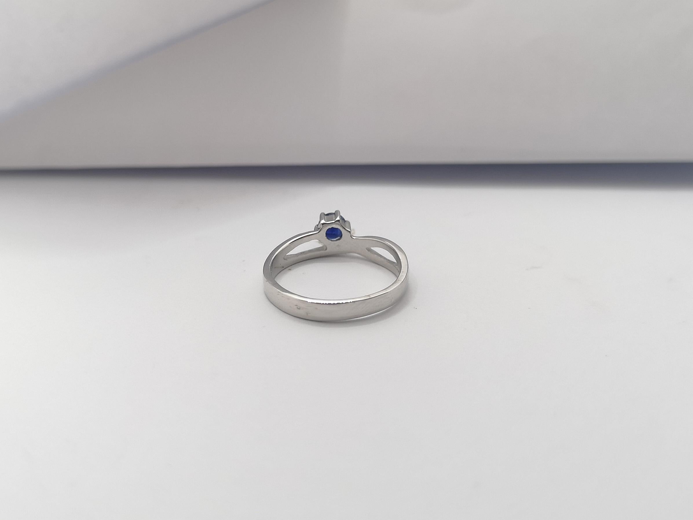 Blue Sapphire Ring set in 18 Karat White Gold Settings For Sale 2