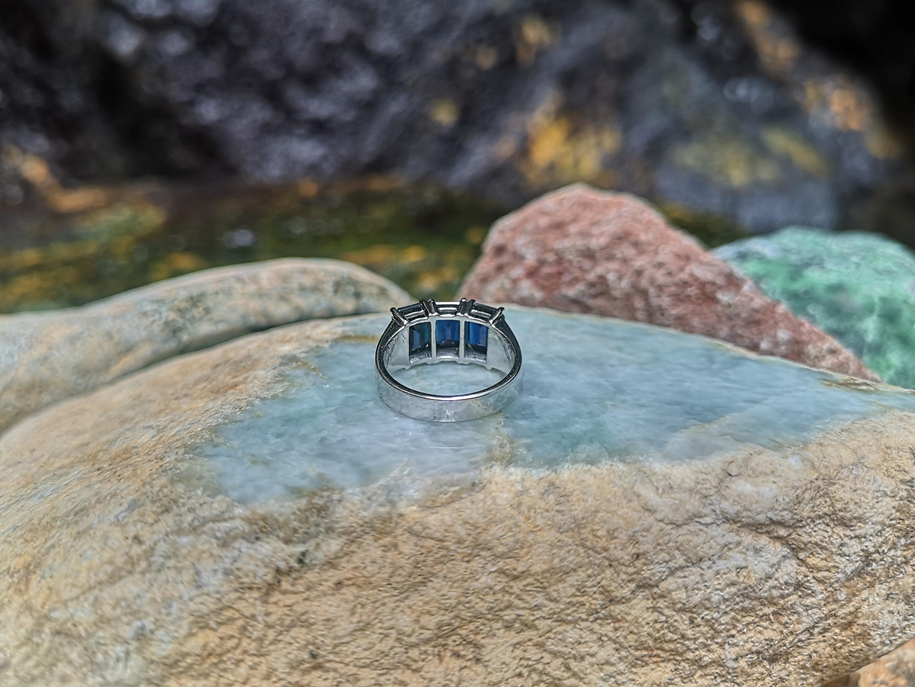 Blue Sapphire Ring Set in 18 Karat White Gold Settings 3