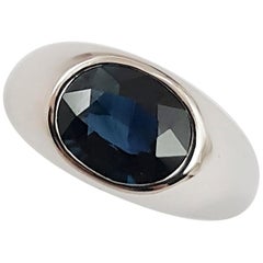 Blue Sapphire Ring Set in 18 Karat White Gold Settings