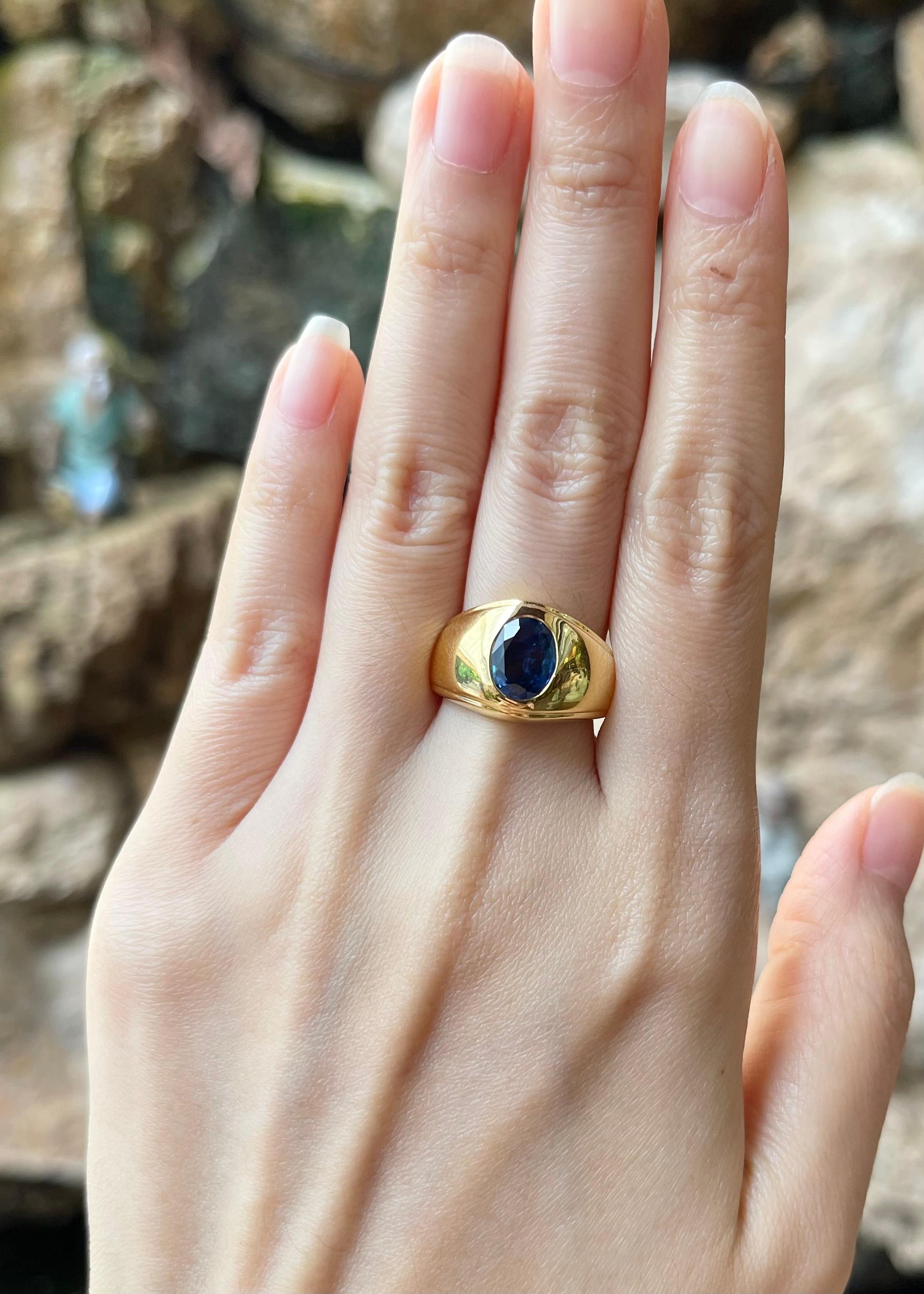 Blauer Saphir 1,78 Karat Ring in 18K Goldfassung

Breite:  1.5 cm 
Länge: 1.3 cm
Ringgröße: 60
Gesamtgewicht: 9,11 Gramm


