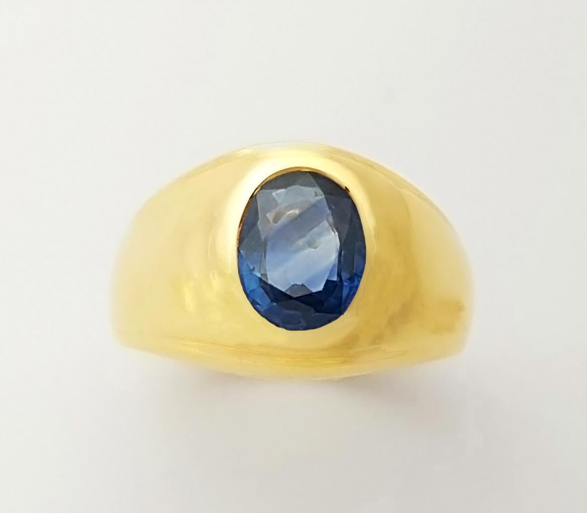 Ring mit blauem Saphir in 18 Karat Goldfassungen gefasst im Angebot 1