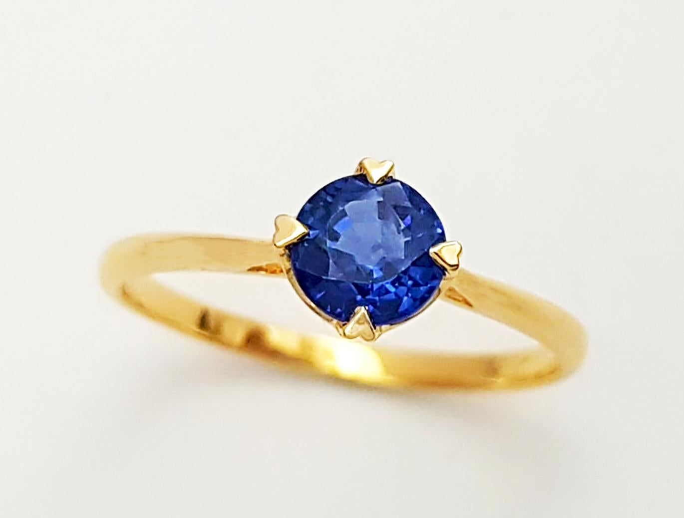 Ring mit blauem Saphir in 18 Karat Goldfassungen gefasst im Angebot 3
