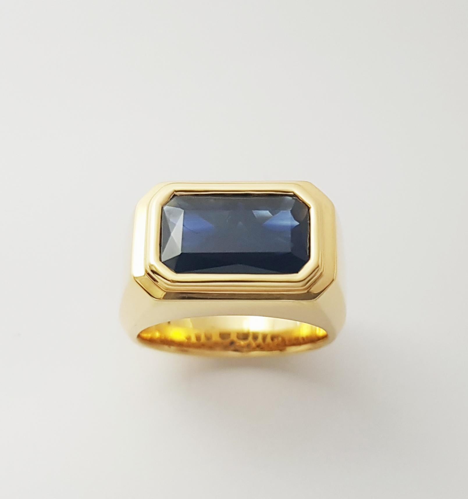 Ring mit blauem Saphir in 18 Karat Goldfassungen gefasst im Angebot 3