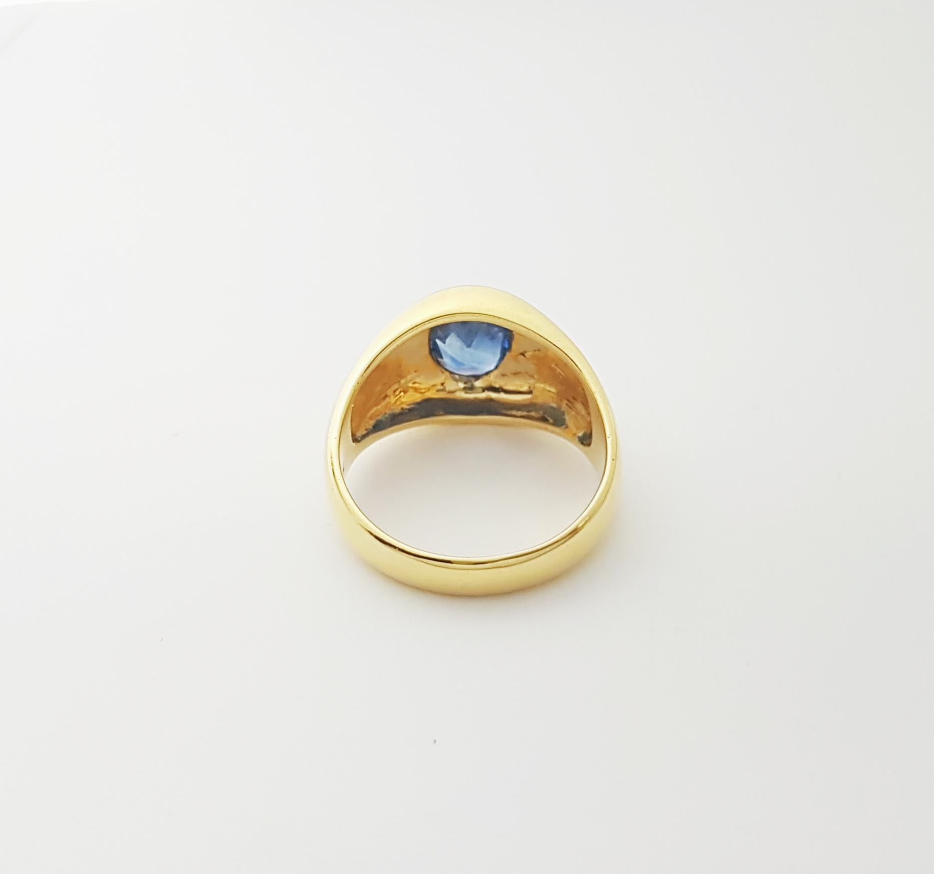 Ring mit blauem Saphir in 18 Karat Goldfassungen gefasst im Angebot 3