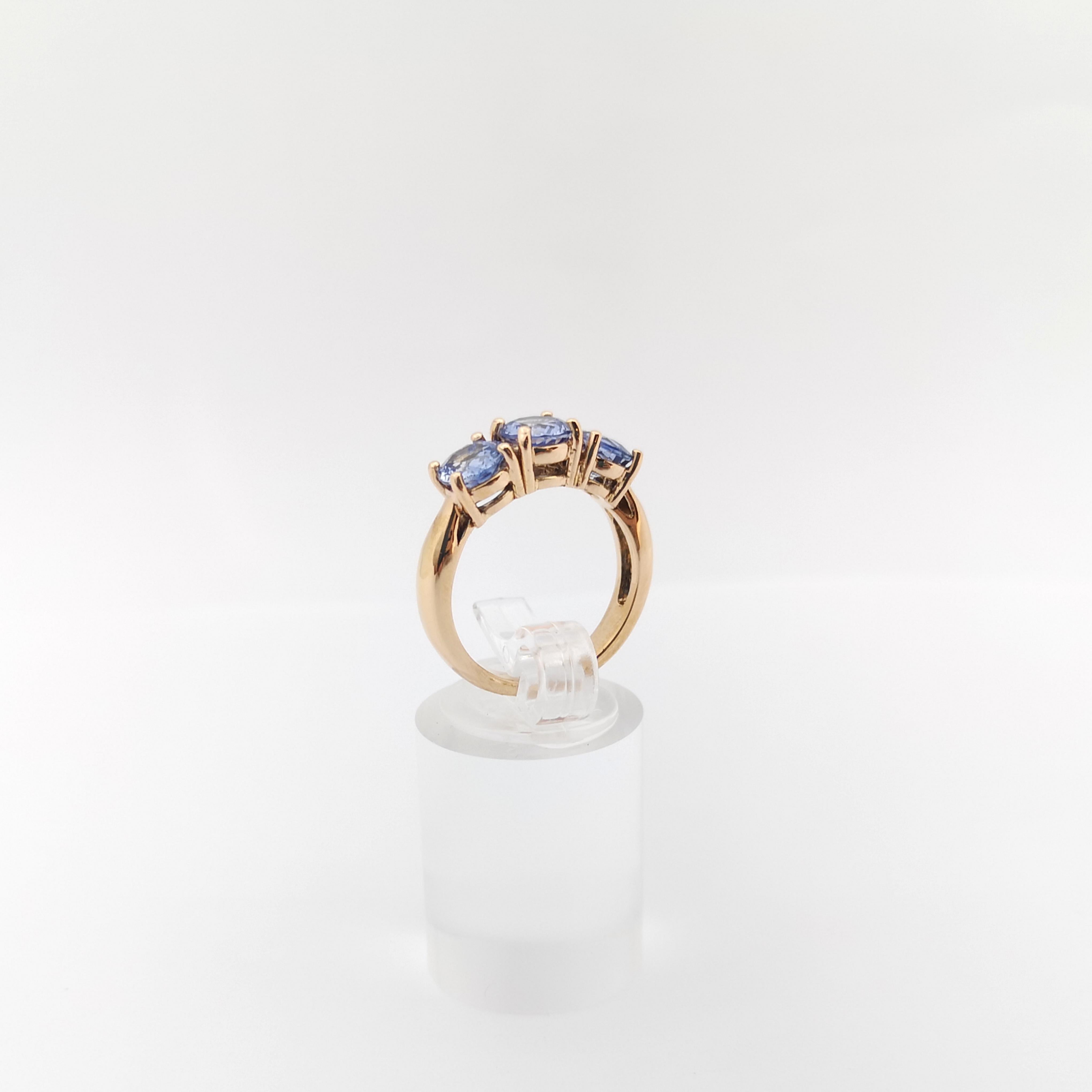 Blue Sapphire Ring set in 18K Rose Gold Settings For Sale 8