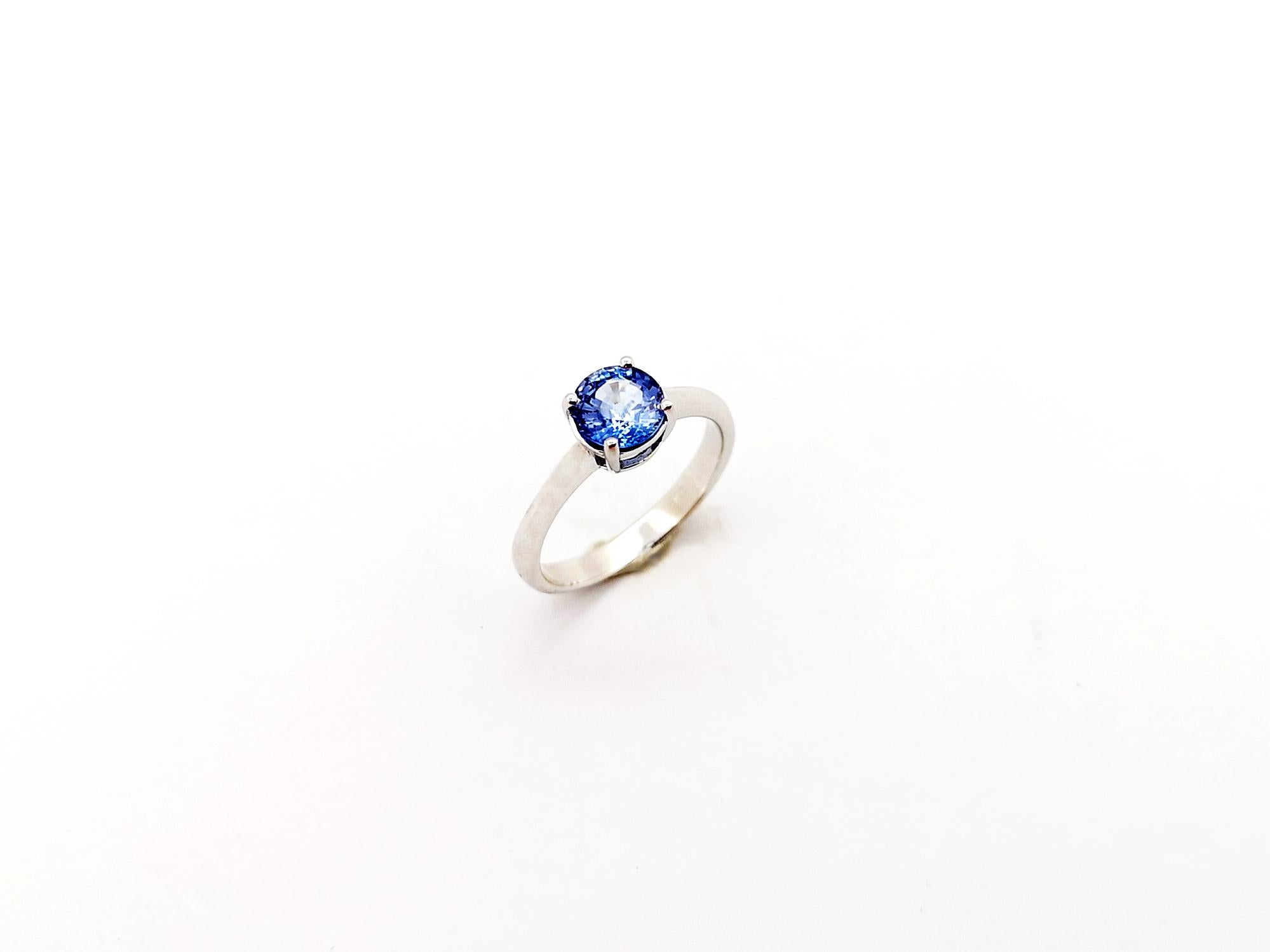 Blue Sapphire Ring set in 18K White Gold Settings For Sale 9