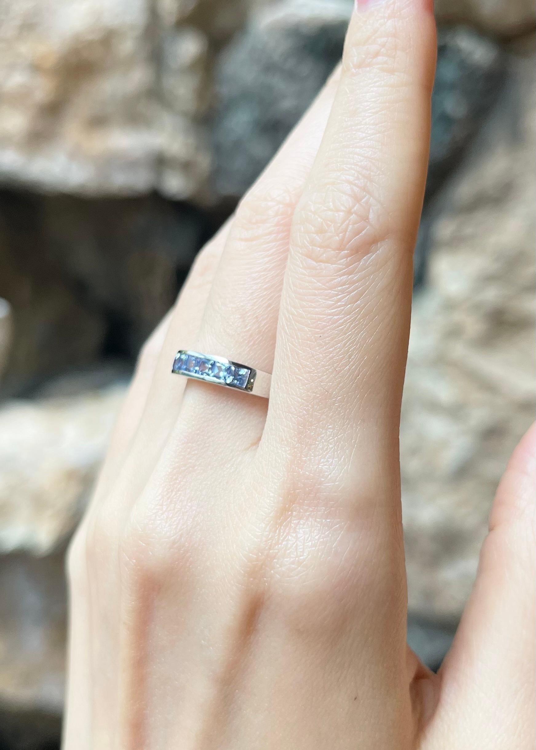 Blauer Saphir-Ring in 18 Karat Weißgold gefasst im Zustand „Neu“ im Angebot in Bangkok, TH