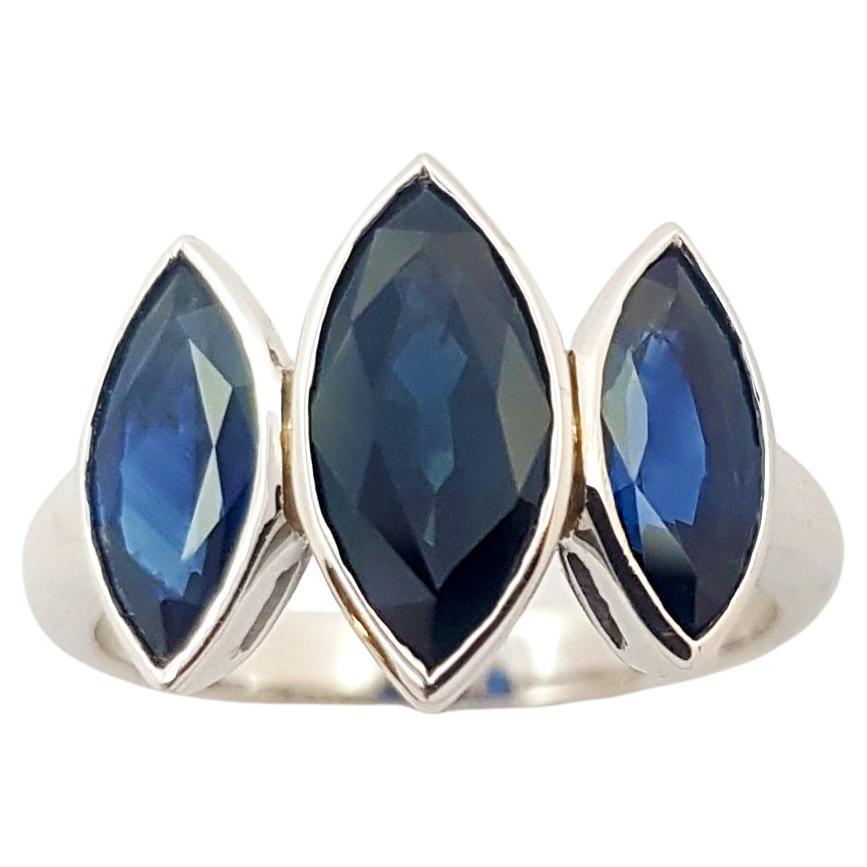 Blue Sapphire Ring set in 18K White Gold Settings For Sale