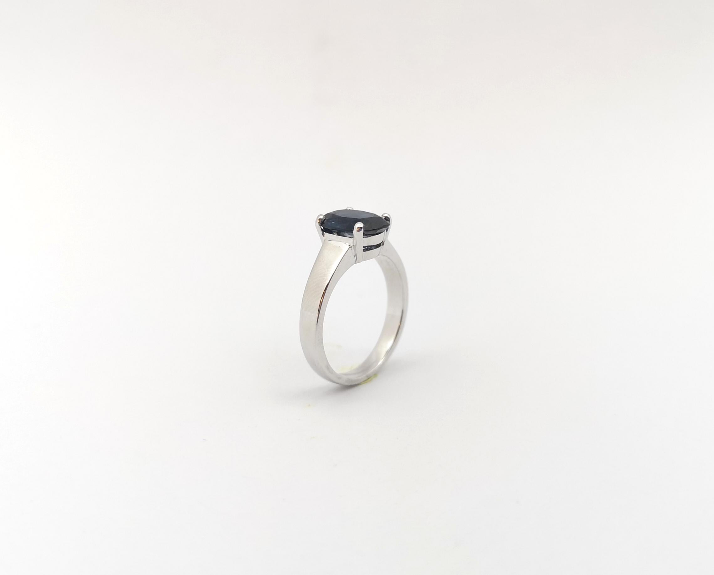 Blue Sapphire Ring set in Platinum 900 Settings For Sale 4