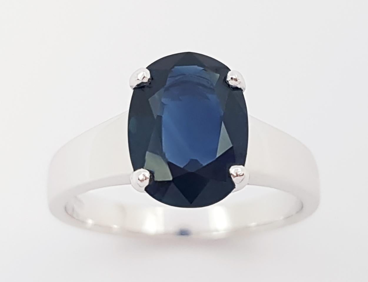 Blue Sapphire Ring set in Platinum 900 Settings For Sale 6