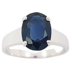 Ring mit blauem Saphir in Platin 900 Fassungen gefasst