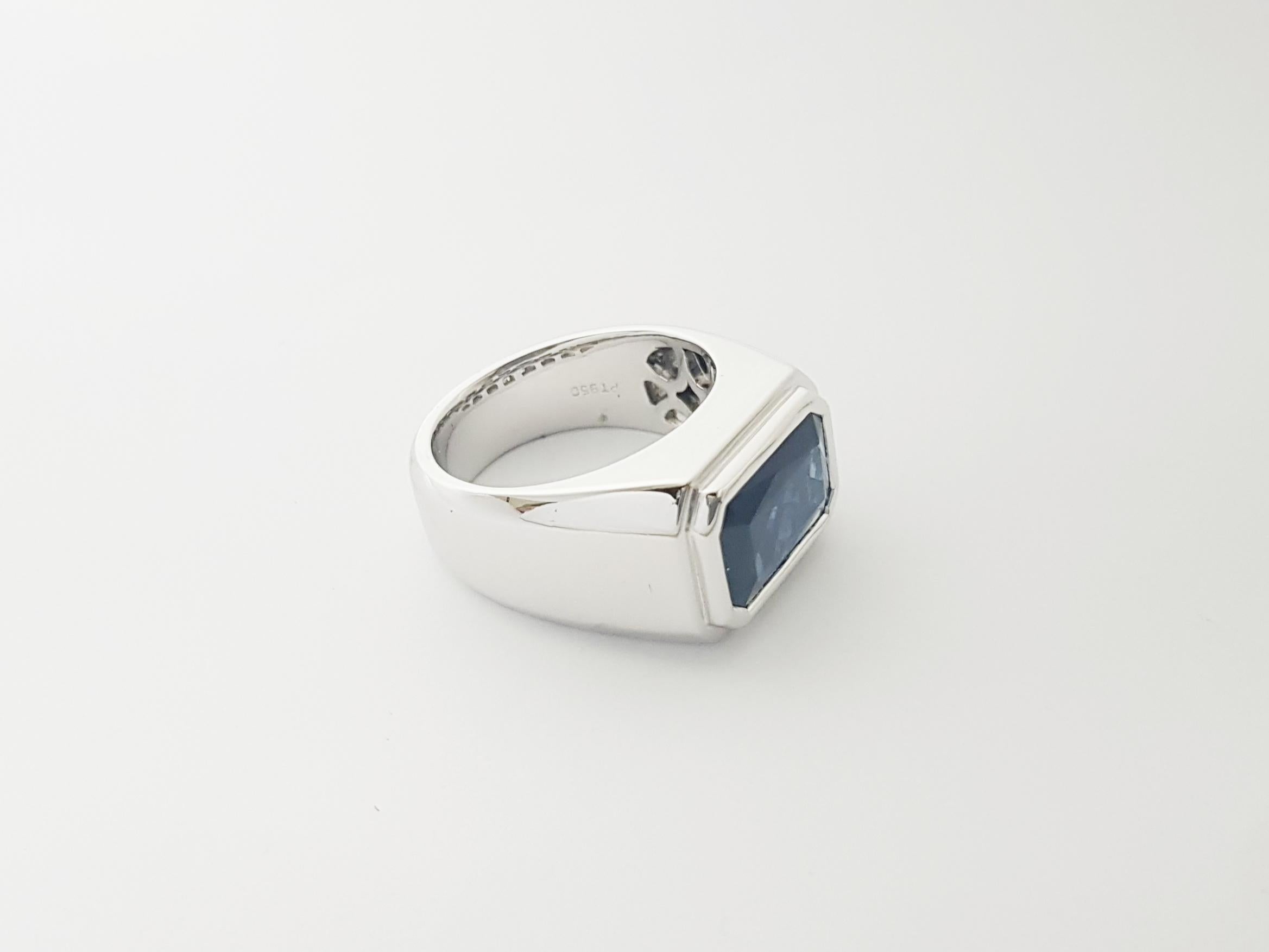 Bague en saphir bleu serti dans une monture en platine 950 en vente 8