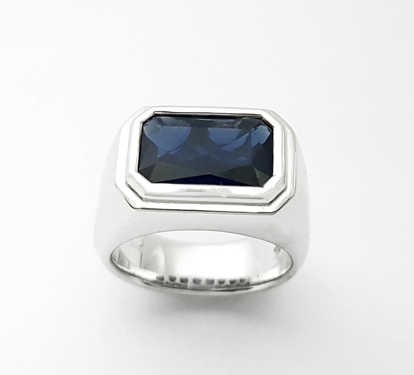 Bague en saphir bleu serti dans une monture en platine 950 en vente 3