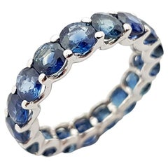 Saphir bleu  Bague sertie d'un anneau en platine 950