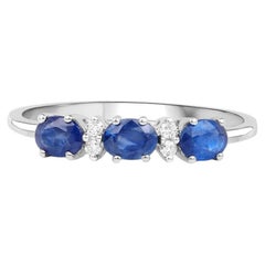 Ring mit blauem Saphir und Diamanten, 0,66 Karat, 10-karätiges Weißgold