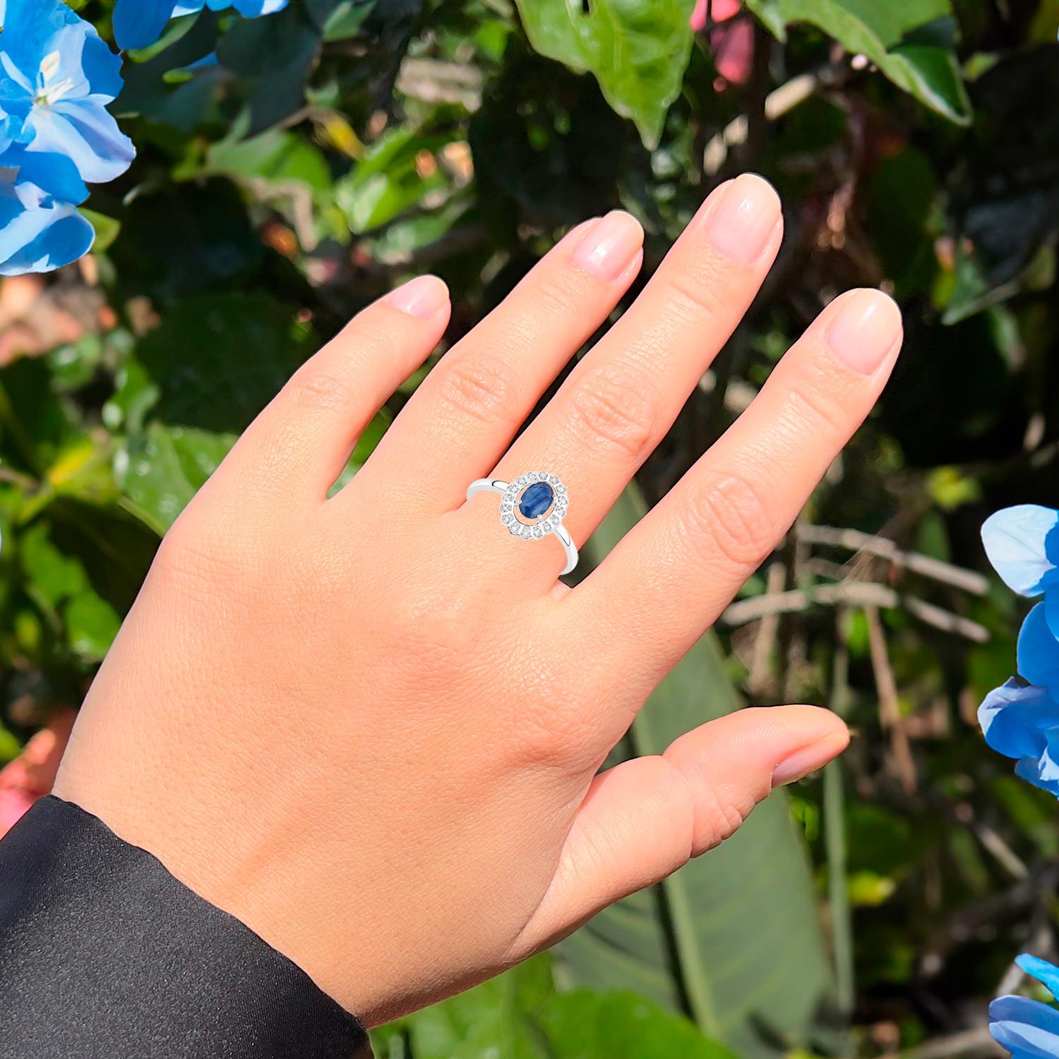 Blue Sapphire Ring With Diamonds 14K White Gold Contemporáneo en venta