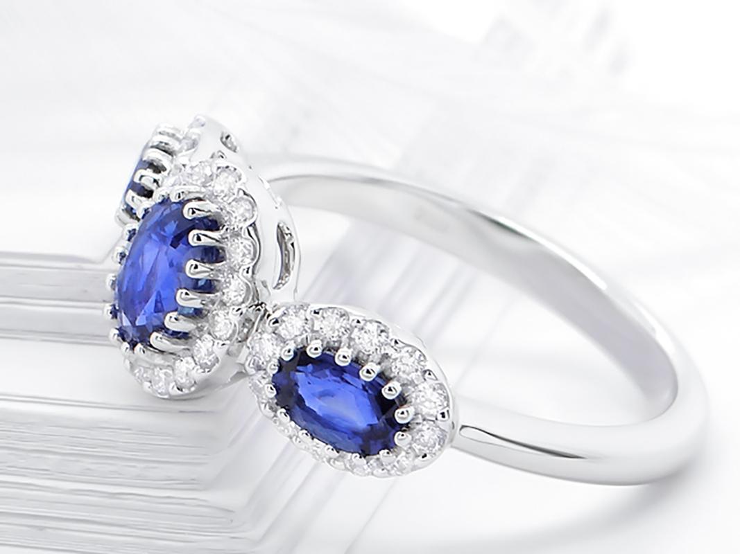 Blauer Saphir Ring mit Diamanten 1,50 Karat 18K Weißgold Damen im Angebot