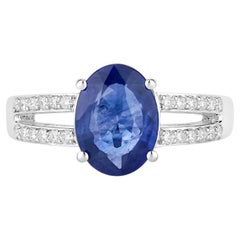 Ring mit blauem Saphir und Diamanten, 2,32 Karat, 18 Karat Weißgold