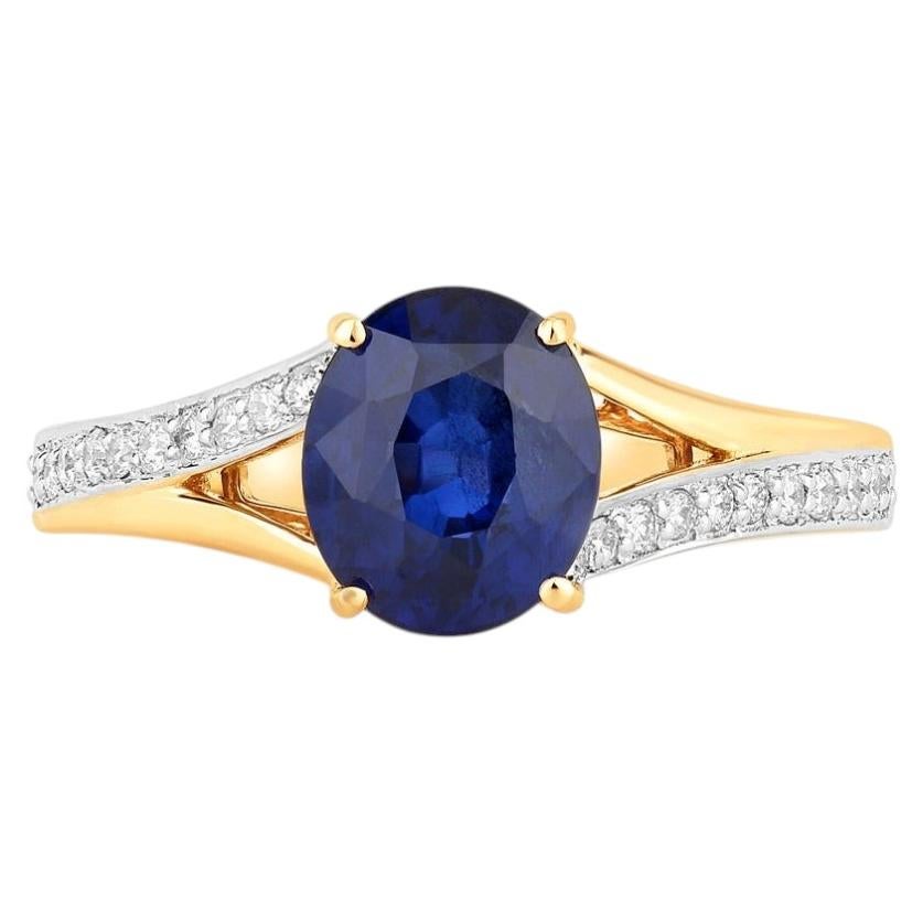 Bague en saphir bleu sertie de diamants, 2,4 carats, en or jaune 18 carats