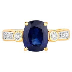 Blue Sapphire Ring With Diamonds 2.96 Carats 18K Yellow Gold
