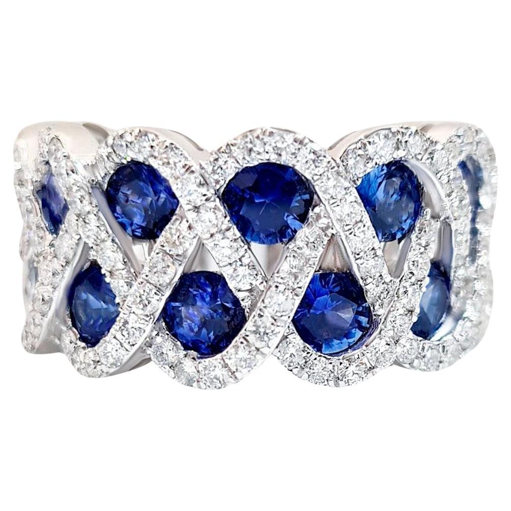Blue Sapphire Ring With Diamonds 3 Carats 18K White Gold For Sale