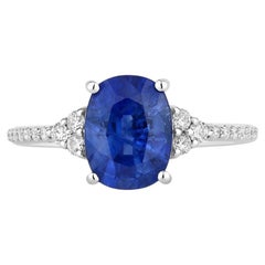 Ring mit blauem Saphir und Diamanten, 3,04 Karat, 18 Karat Weißgold