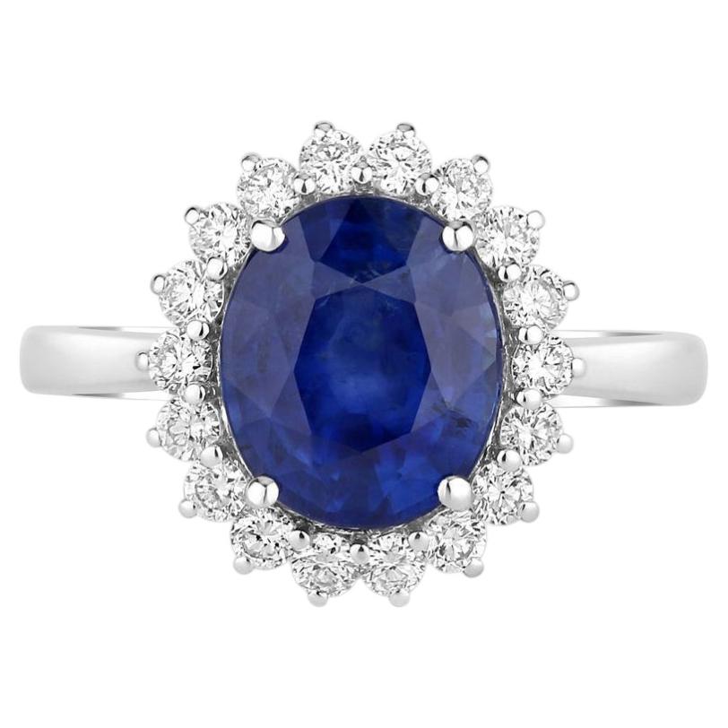 Ring mit blauem Saphir und Diamanten, 3,46 Karat, 18 Karat Weißgold im Angebot