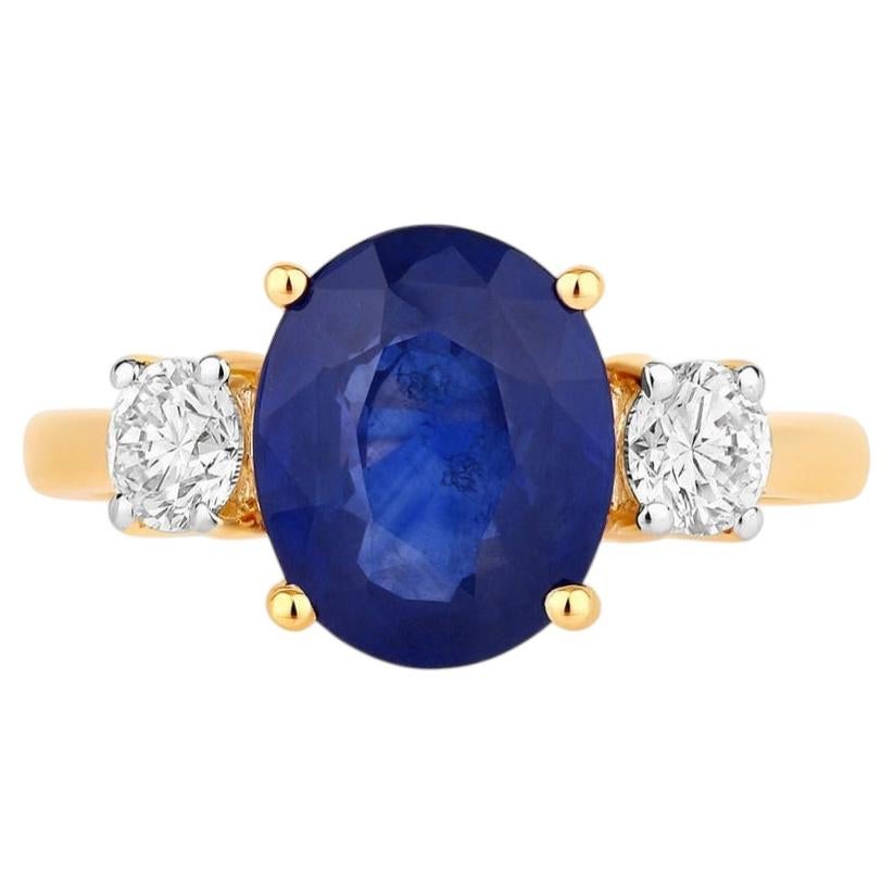 Blue Sapphire Ring With Diamonds 4.1 Carats 18K Yellow Gold