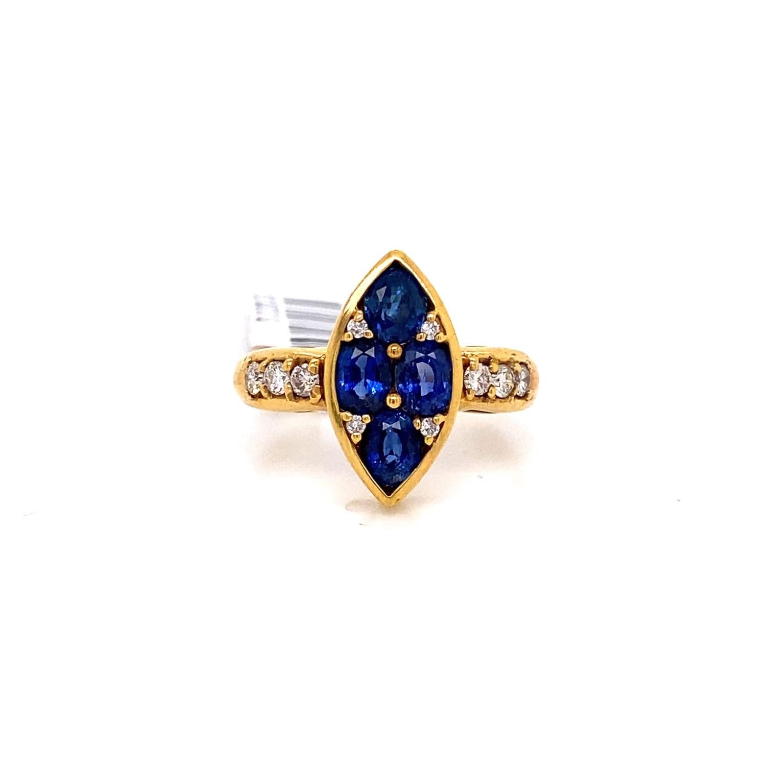 Blue Sapphire Ring with Diamonds and Gold In New Condition For Sale In Los Angeles, CA