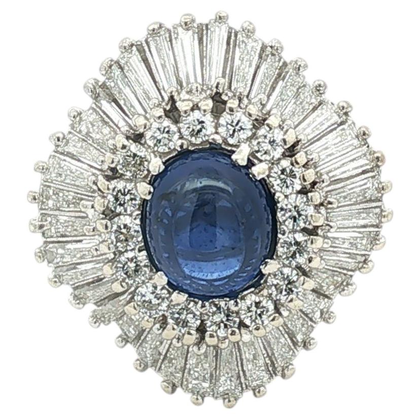 Blue sapphire ring with diamonds in 18K white gold For Sale