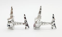 Boutons de manchette en or blanc 18 carats avec saphir bleu, rubis et diamant