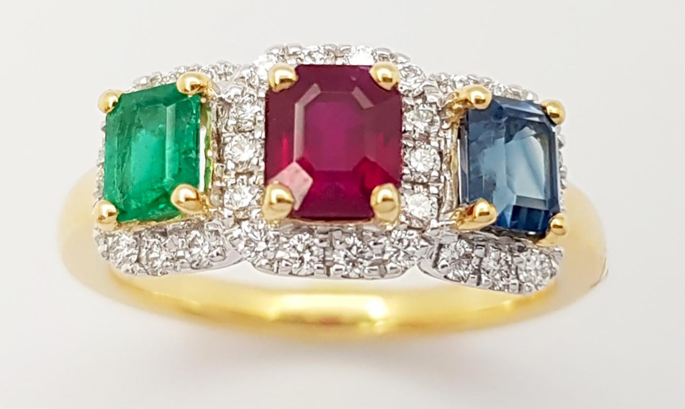 Ring mit blauem Saphir, Rubin, Smaragd und Diamant in 18 Karat Goldfassungen im Angebot 2