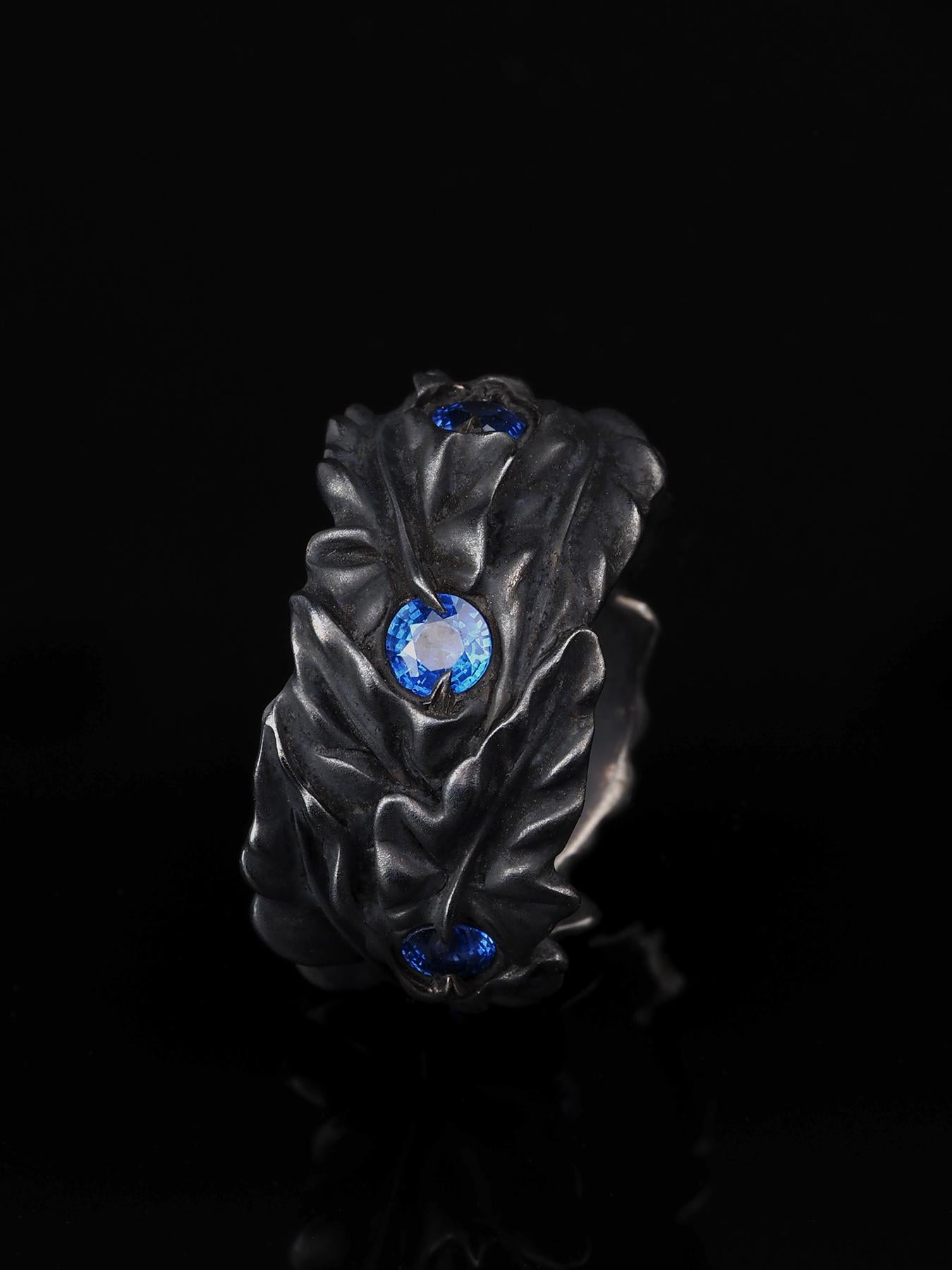 Blue Sapphire Silver Ring Ivy leaves Art Nouveau 1900 style patina mens gift art en vente 7
