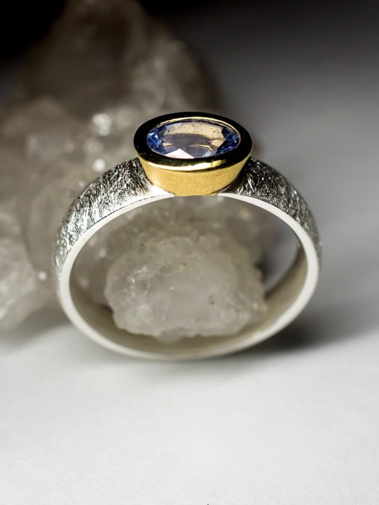 Anello d'argento con zaffiro blu Nature blu fiordaliso ovale Gemma regalo vintage in vendita 3