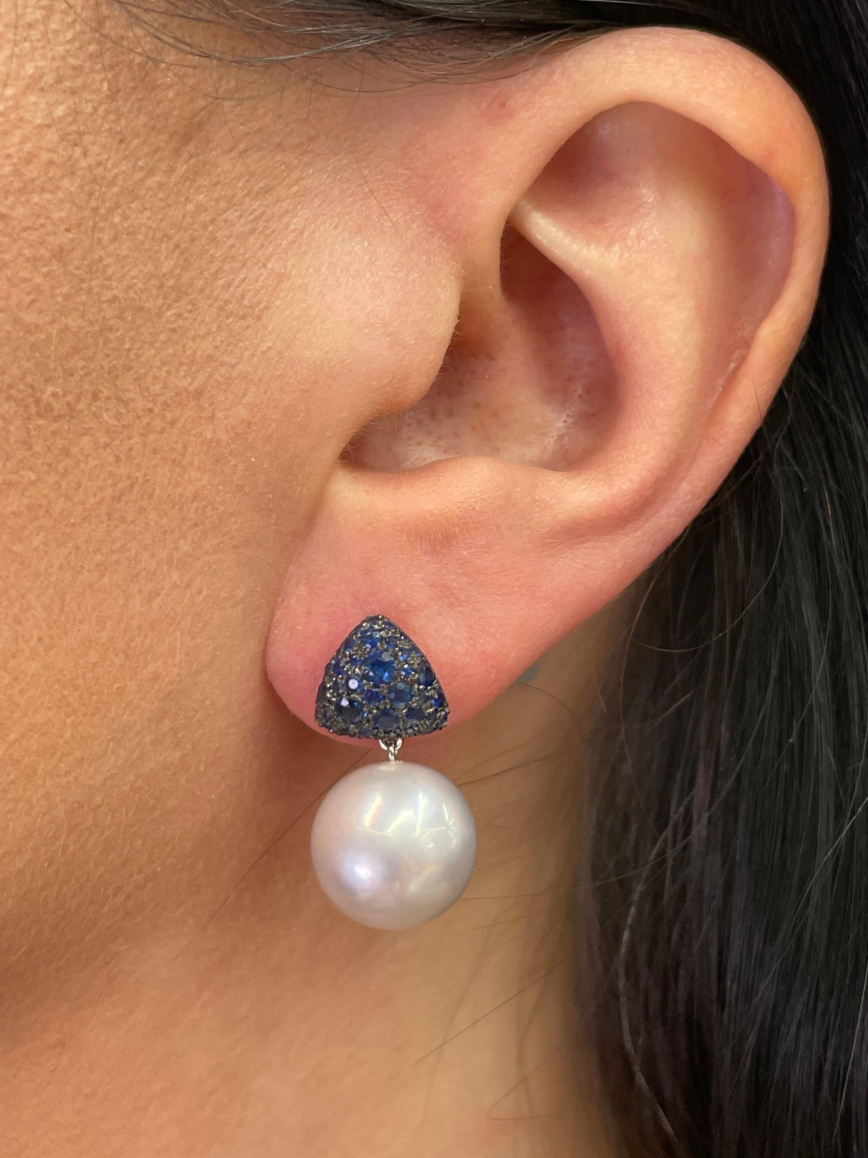 Women's Blue Sapphire South Sea Pearl Drop Earrings 1.33 Carats 18 Karat Gold For Sale