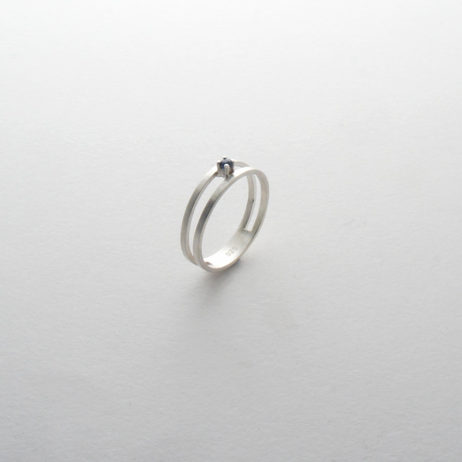 Blue Sapphire Sterling Silver Double Ring  In New Condition For Sale In CLYDEBANK, GB