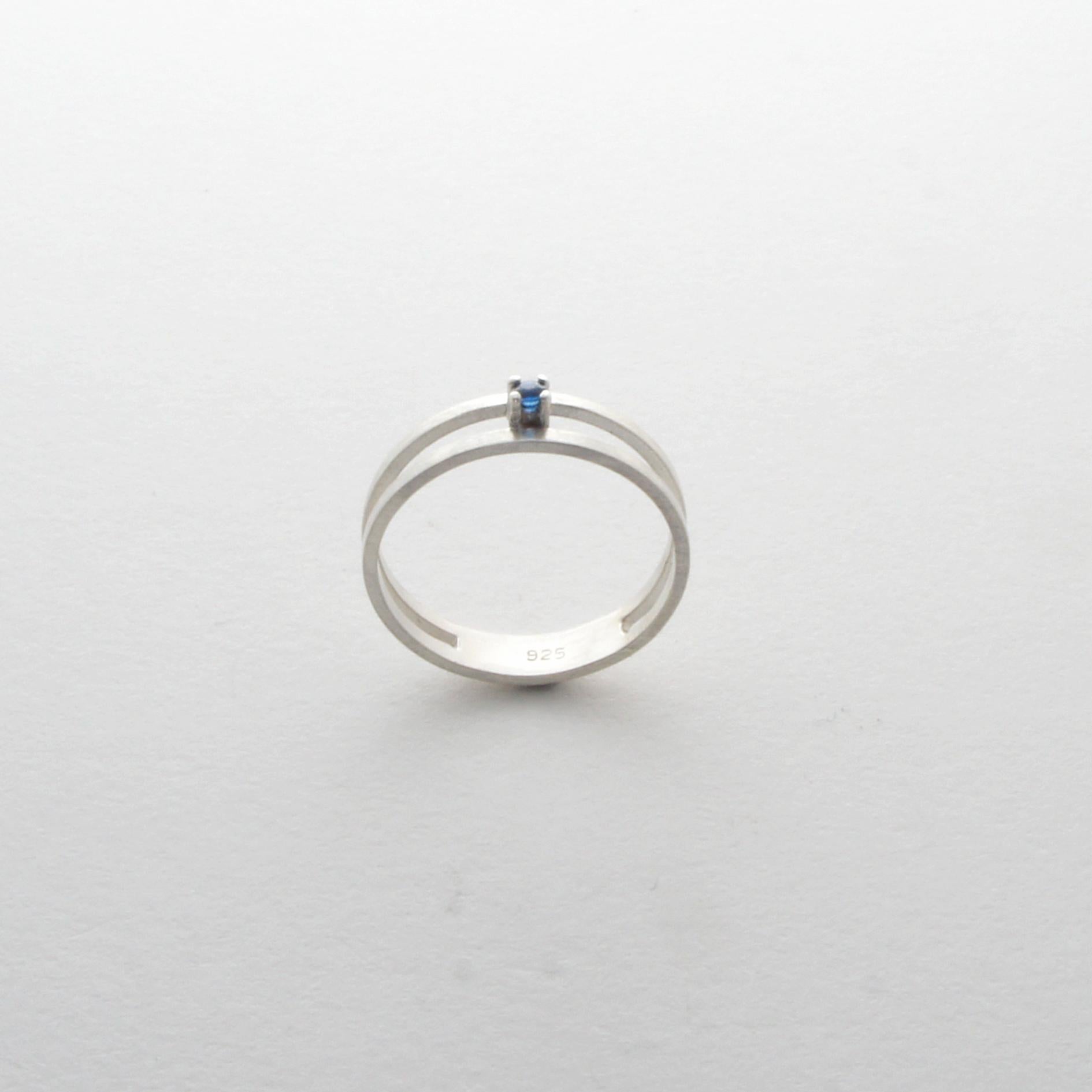 Brilliant Cut Blue Sapphire Sterling Silver Double Ring US 5.5 For Sale