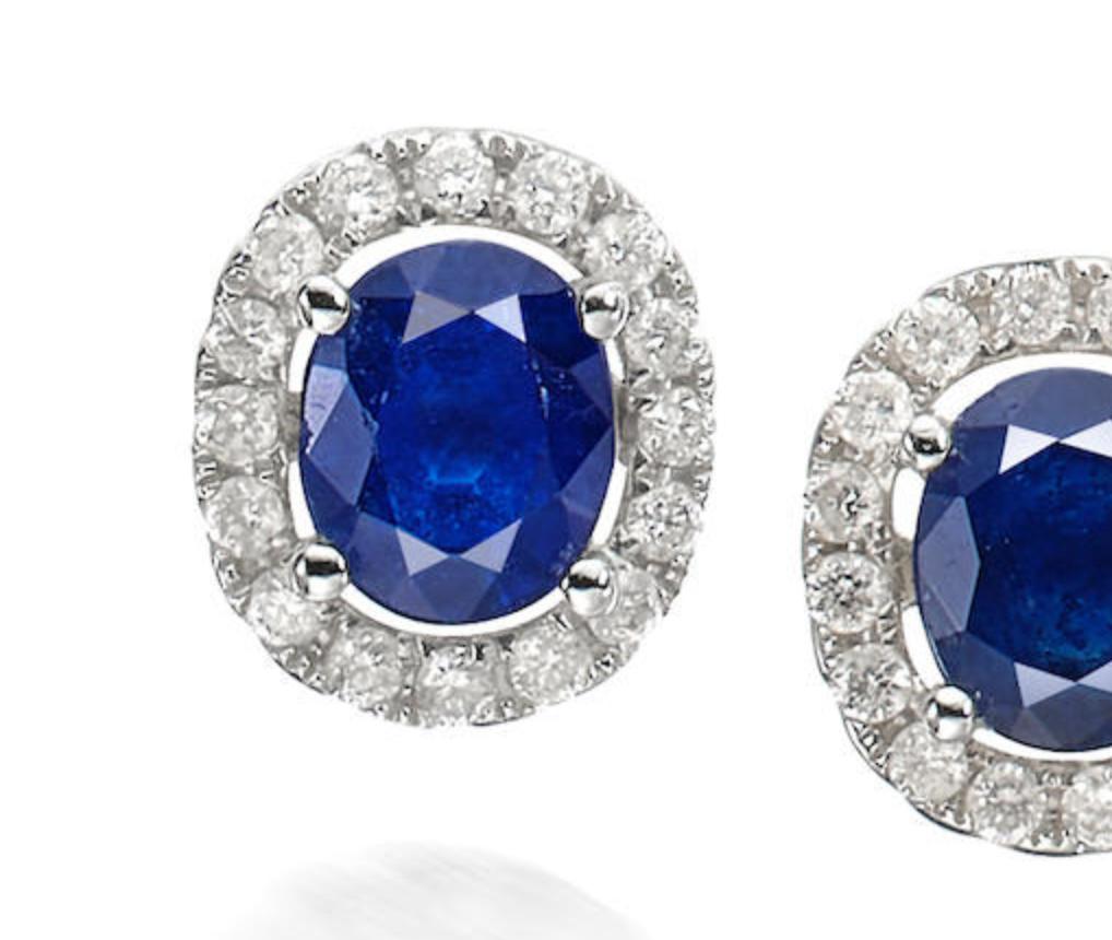 Modern Blue Sapphire Stud Earrings with Diamonds For Sale