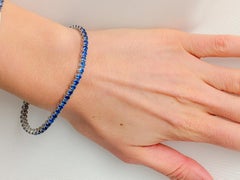 Bracciale tennis con zaffiro blu in oro bianco 18kt Gioielli classici MXHM 8,08cts