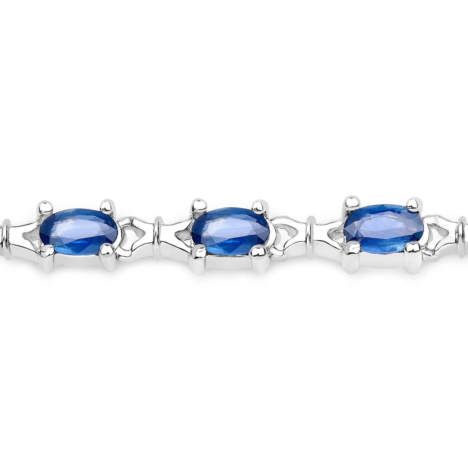 Contemporain Bracelet de tennis en saphir bleu 4.15 carats en argent sterling en vente