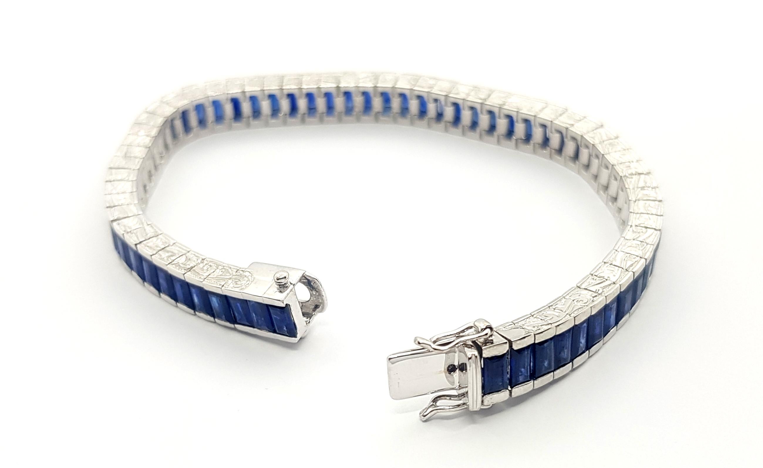 Women's or Men's Blue Sapphire Tennis Bracelet set in Platinum 950 Settings For Sale