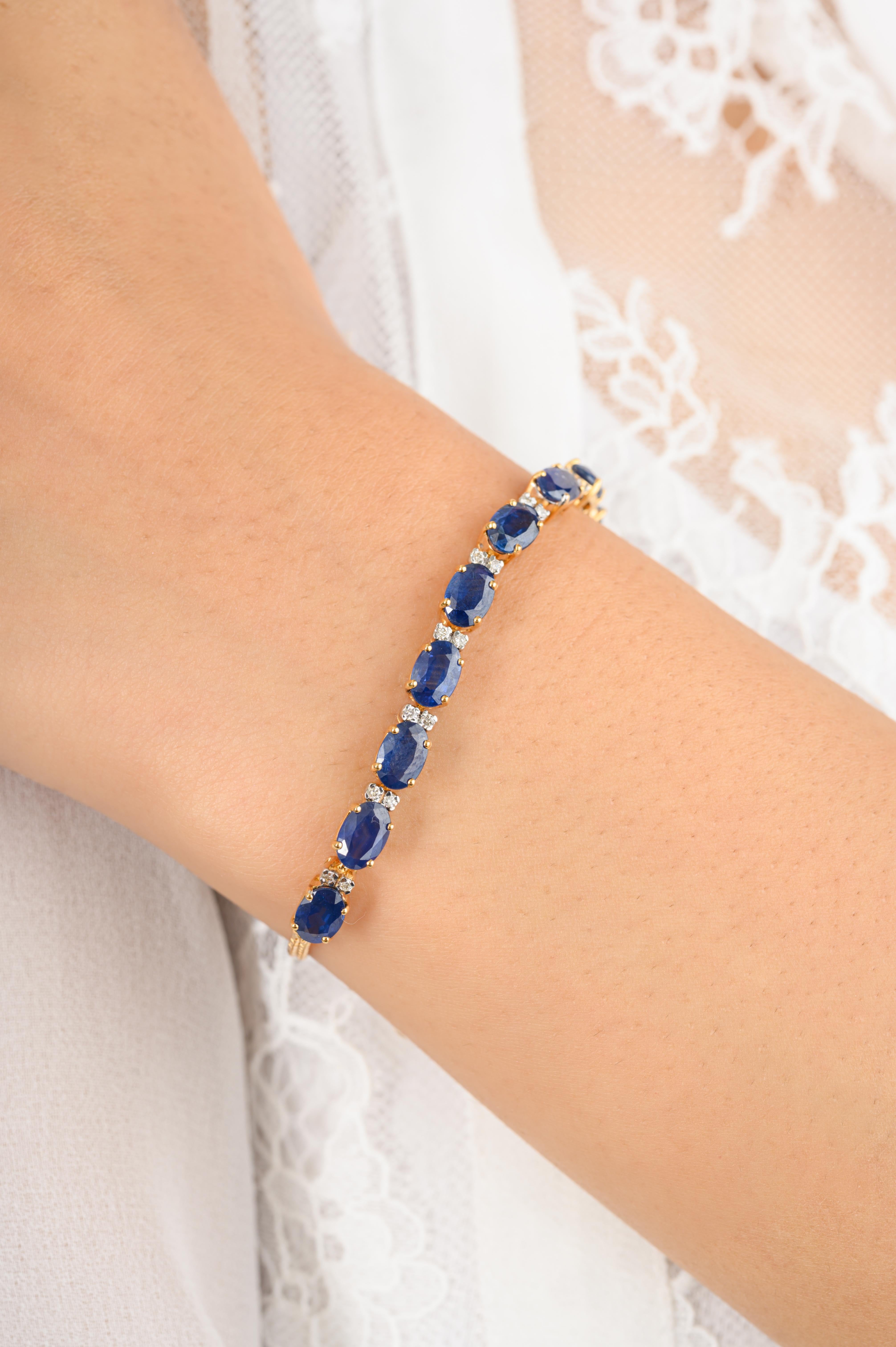 Oval Cut Blue Sapphire Tennis Bracelet with Diamonds for Wedding in 18k Yellow Gold For Sale